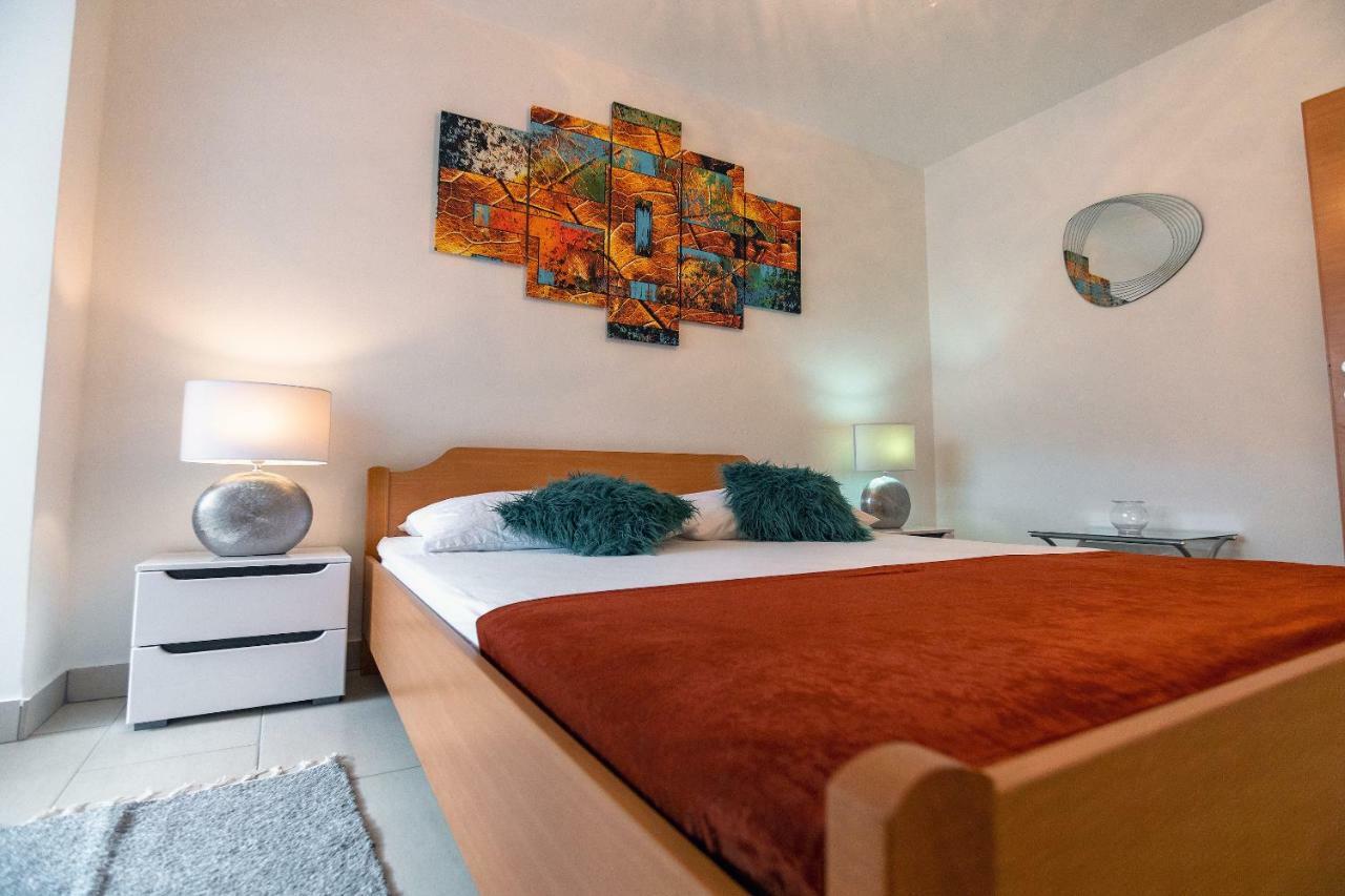 לופאר Apartmani Ivan מראה חיצוני תמונה