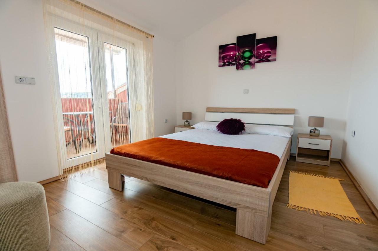 לופאר Apartmani Ivan מראה חיצוני תמונה